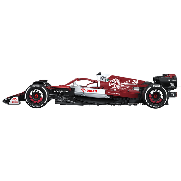 Alfa Romeo F1 C42 in Bricks 1:8 – F1 Model
