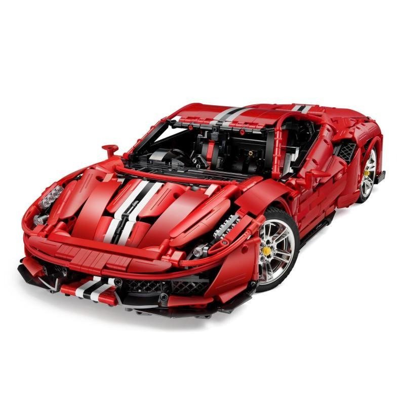 Ferrari 488 Pista en briques 1:8 vue latérale - Version RC télécommandée