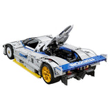 Maquette Mazda 787B Le Mans 1991 en briques 1:10 - Détails moteur rotatif | TrackBricks