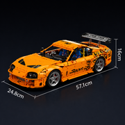 Toyota Supra A80 en briques 1:8 - Vue intérieur cockpit et tableau de bord | TrackBricks