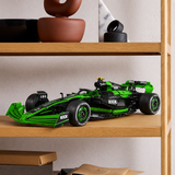 Kick Sauber F1 C44 in Bricks 1:8 – F1 Model