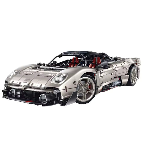 Pagani Utopia en briques vue de profil - supercar détaillée échelle 1:8 avec portes ouvrantes