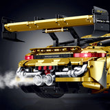 Porsche GT3 Gold Edition en briques 1:8 – gros plan sur l'intérieur et le volant sport