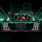 Peugeot Le Mans en briques 1:8 – vue de profil montrant les proportions d'endurance