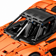 Austrian Track Racer GTR 1:8 — Reobrix 11011 — Détail habitacle